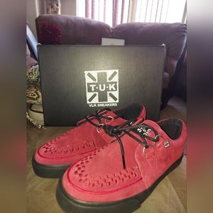 •TUK Footwear• Deep Red Suede D-Ring VLK Sneaker• US Mens Size 7•